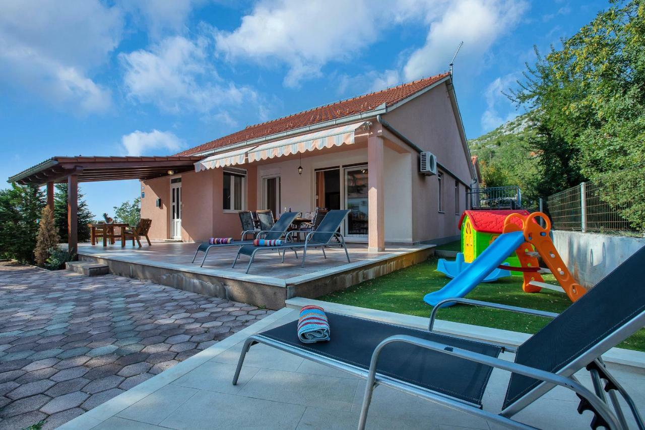Villa Zvonimir Zagvozd Екстериор снимка